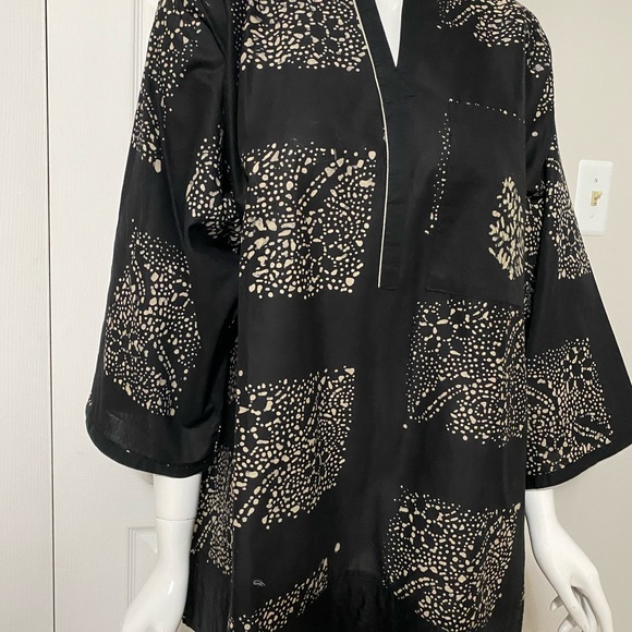 Dresses - Picture 2 of 3